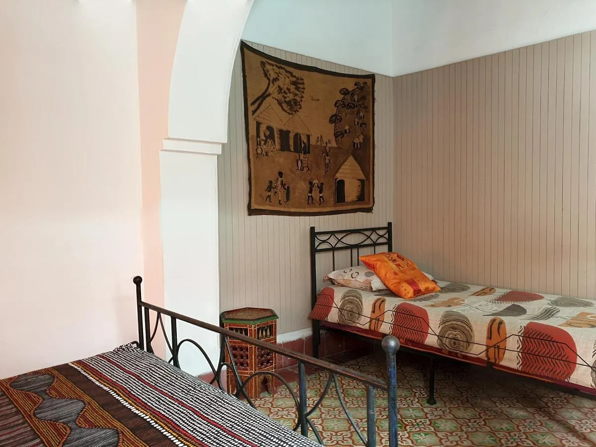 Riad Sidi Magdoul Эс-Сувейра