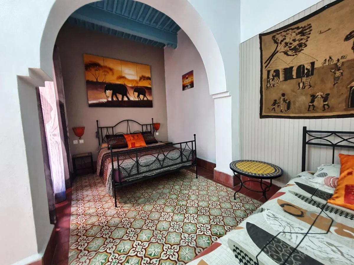 Riad Sidi Magdoul Эс-Сувейра